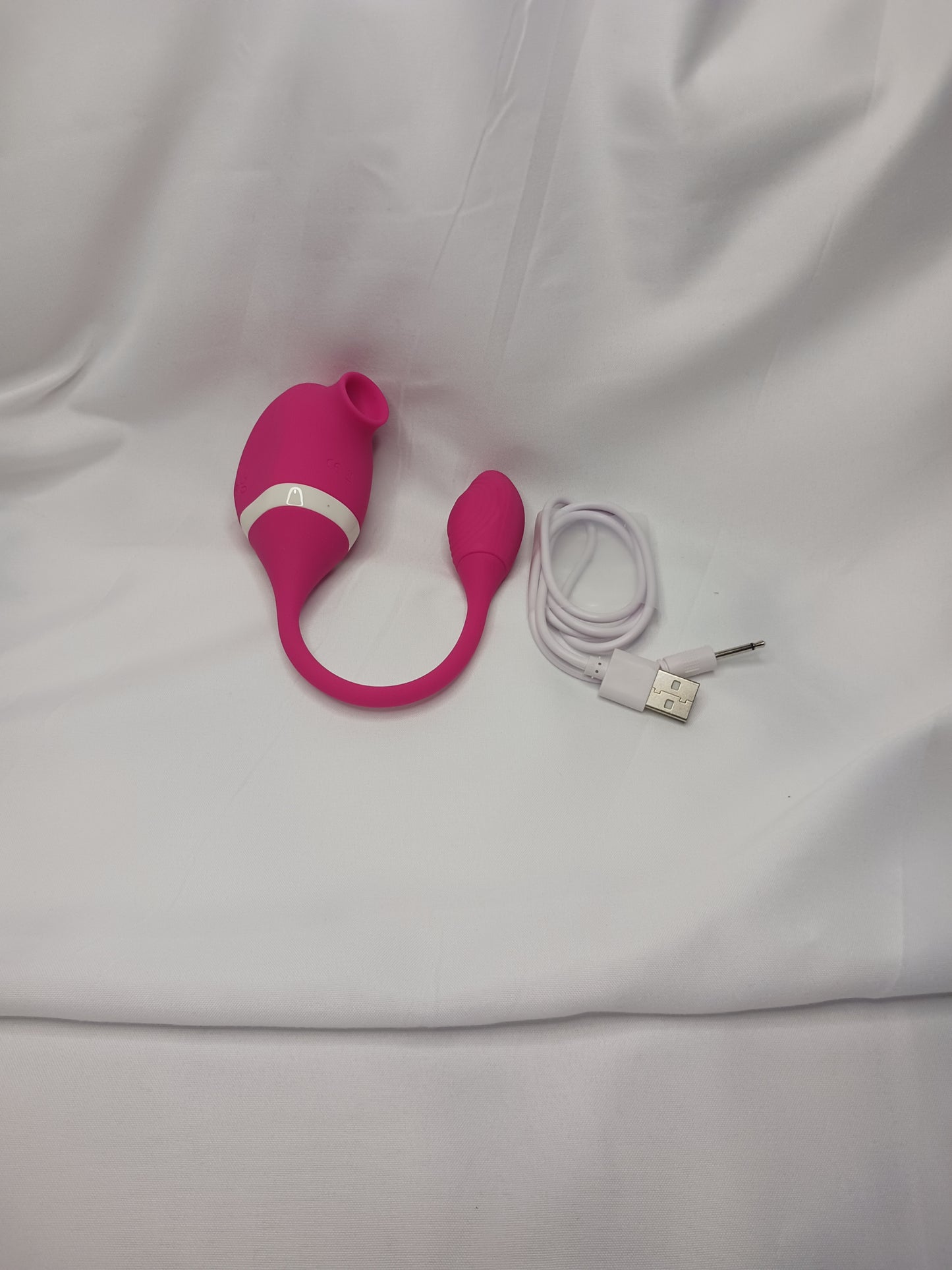 Vibrating Cunnilingus Sucking Massanger.